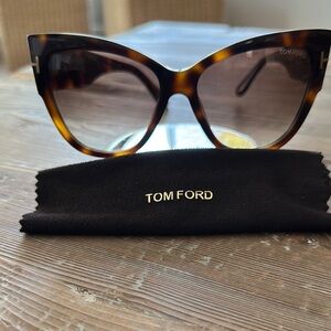Tom Ford Anoushka Sunglasses